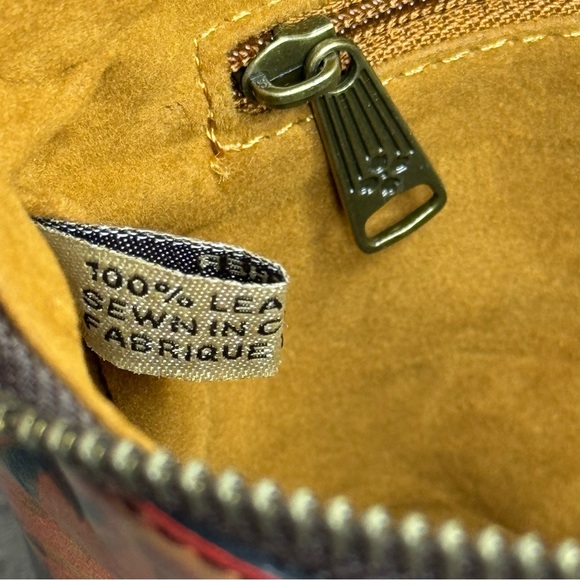 Patricia Nash Cassini Wristlet Winter Bloom NWT - Picture 10 of 13